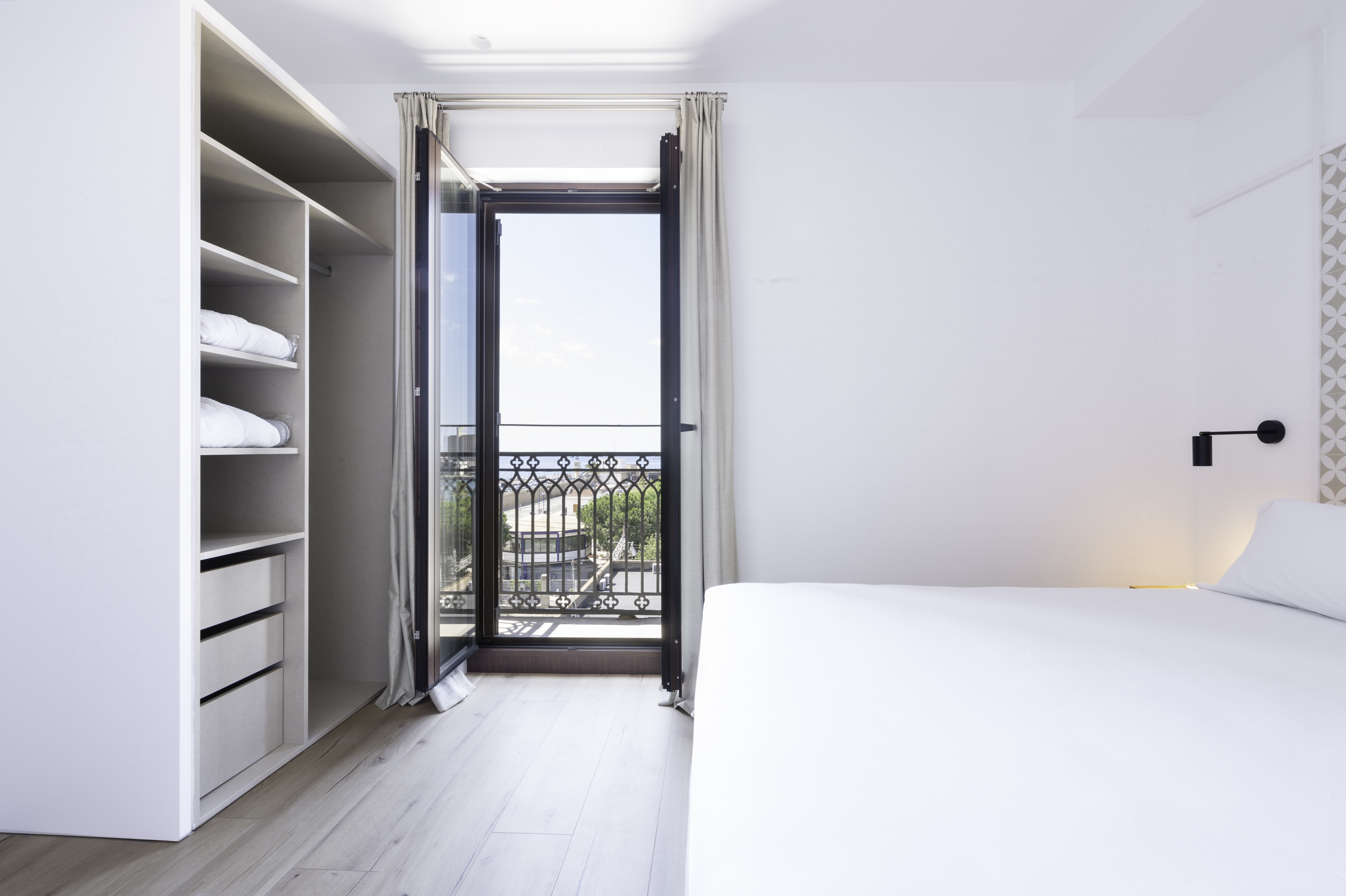 APARTAMENTS PORT PLAZA