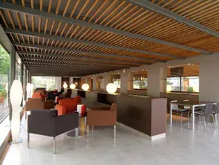 Magnolia Hotel